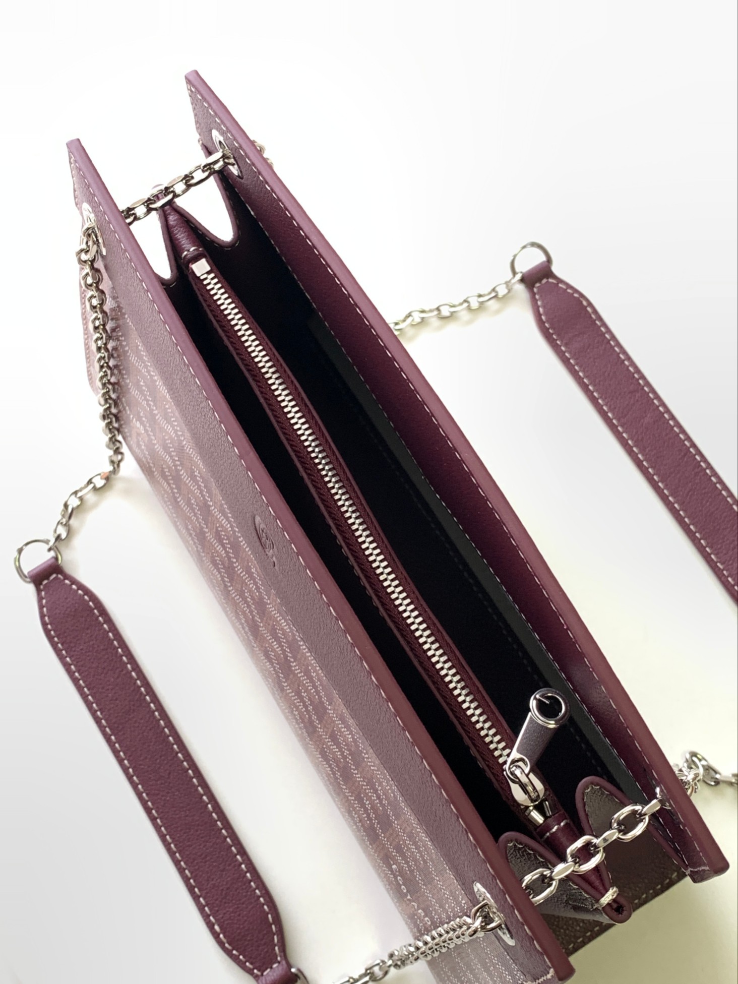 Rouette Structure PM Shoulder Bag In Burgundy